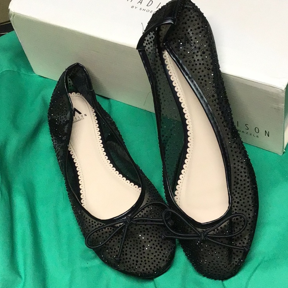 Roxane flats